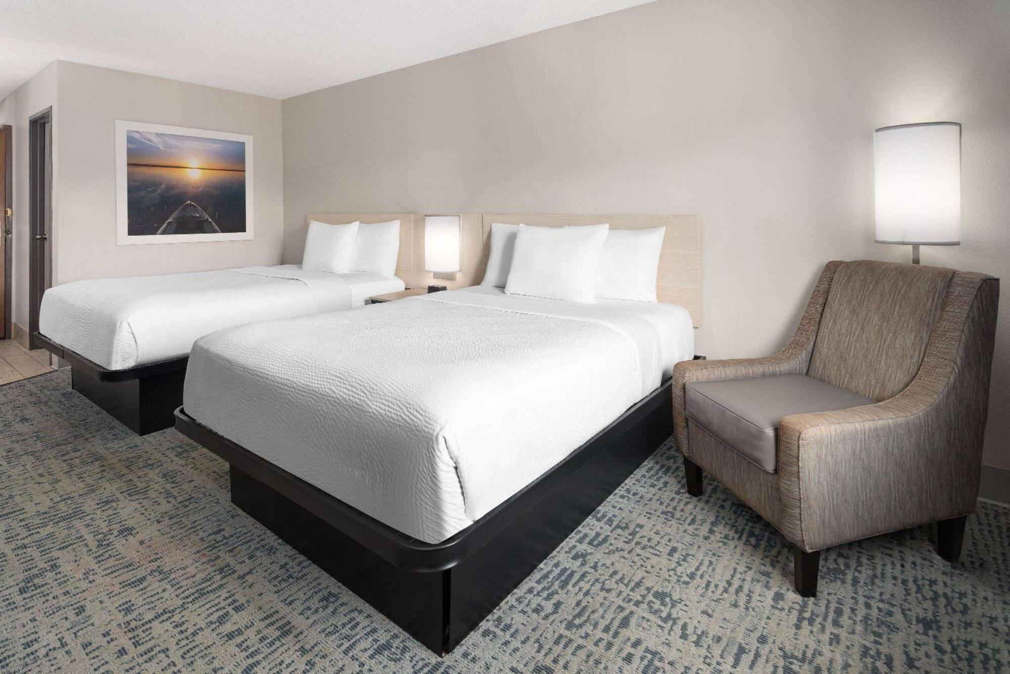 Baymont By Wyndham Lagrange Hotel Exterior photo